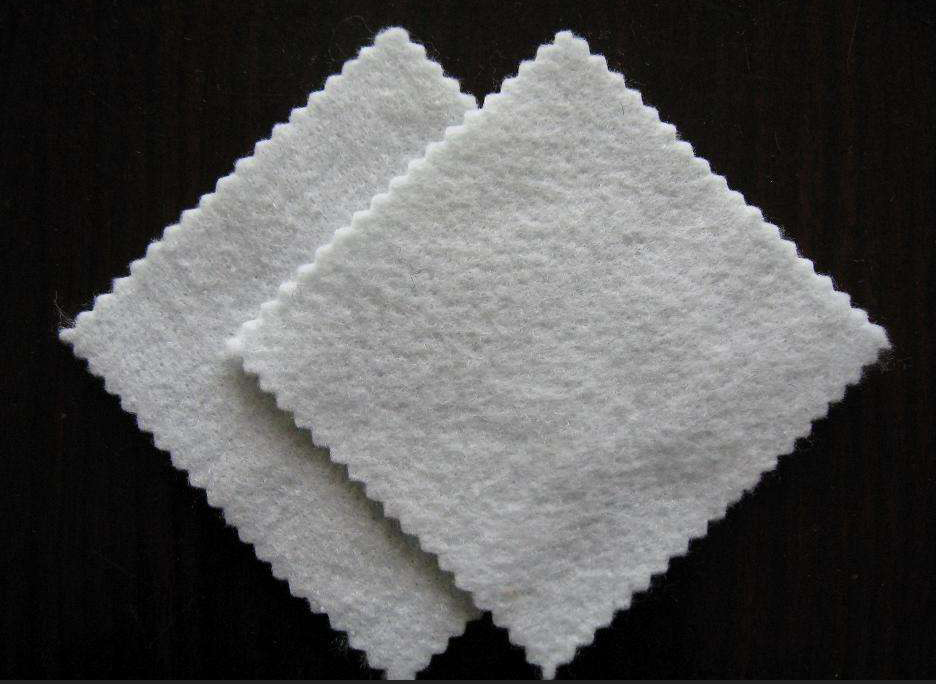 水平集水系统土工布应达到什么断裂强度?