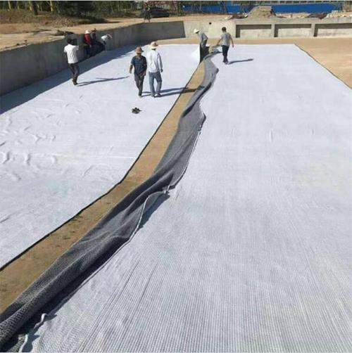 膨润土防水毯详细分类:针刺、胶粘、覆膜