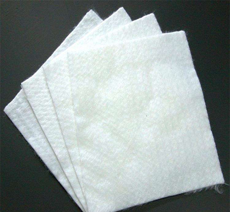 织造土工布的主要特点是什么?