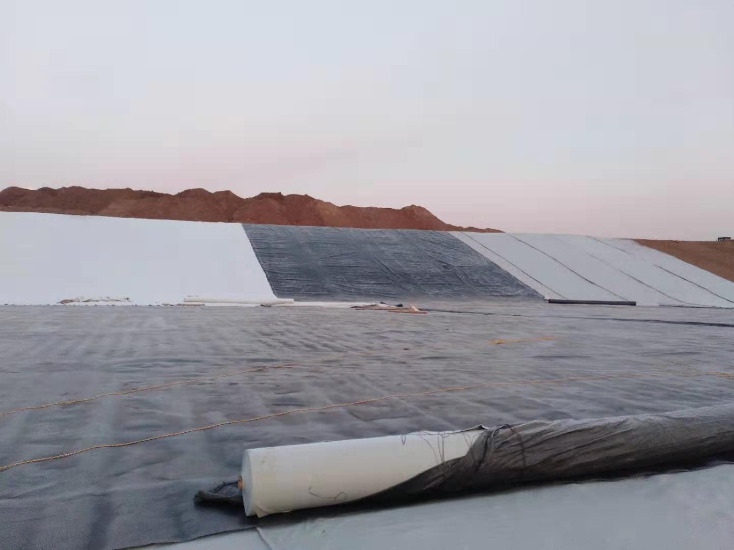 土工膜复合防渗层系一般指哪些?